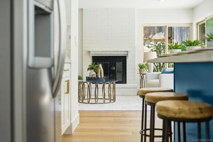 12727 La Tortola, San Diego, California 92129