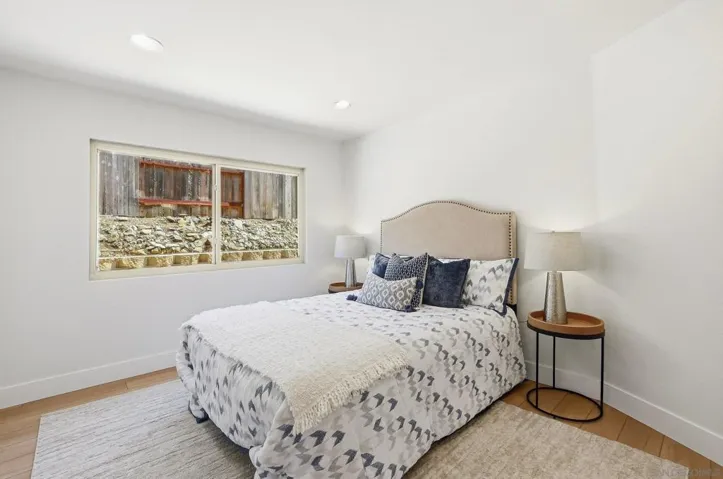 12727 La Tortola, San Diego, California 92129