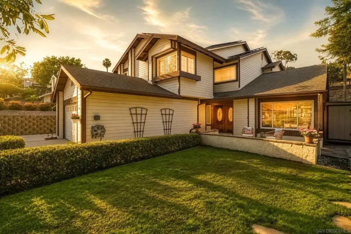12727 La Tortola, San Diego, California 92129