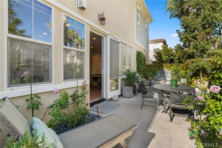 8239 Noelle Drive, Huntington Beach, California 92646