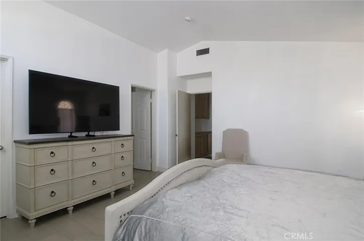 19776 Ahwanee, Los Angeles, California 91326