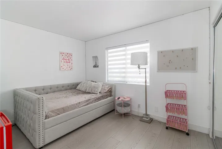 19776 Ahwanee, Los Angeles, California 91326