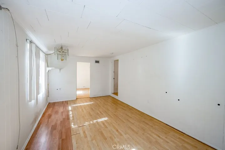 10652 Commerce, Tujunga, California 91042