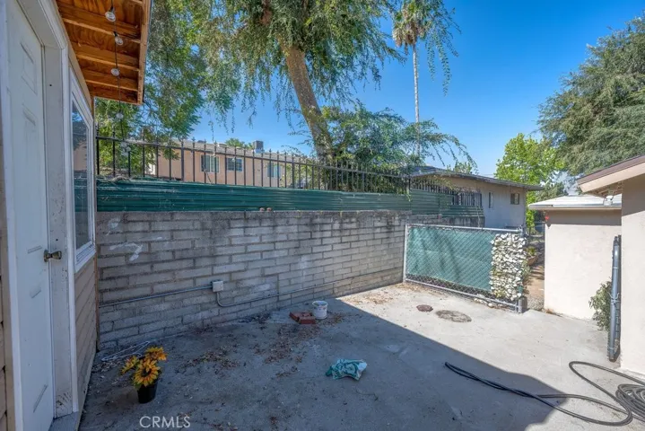 10652 Commerce, Tujunga, California 91042