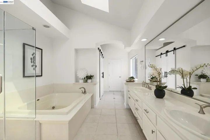 3551 Shadow Creek Dr, Danville, California 94506