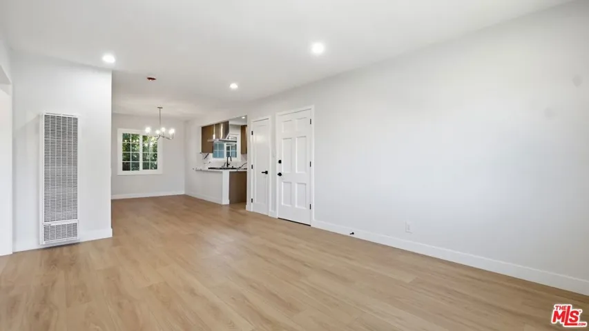 4030 Abourne Road C, Los Angeles, California 90008