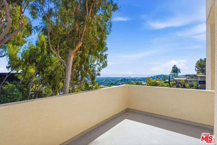 12268 Canna Road, Los Angeles, California 90049