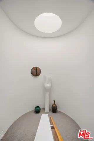 12268 Canna Road, Los Angeles, California 90049