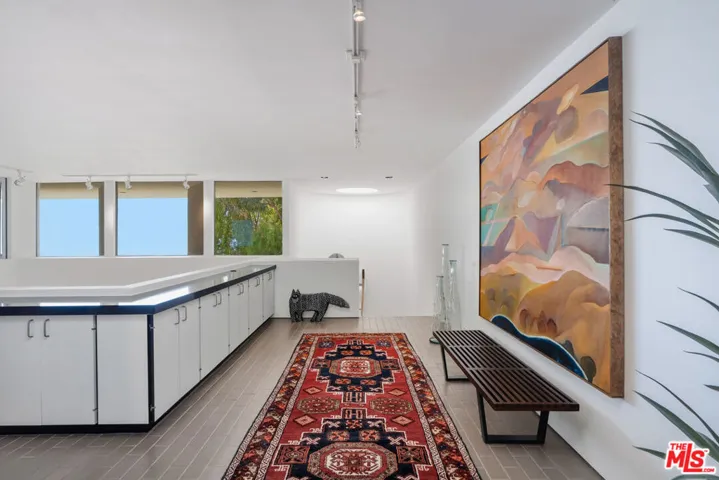 12268 Canna Road, Los Angeles, California 90049