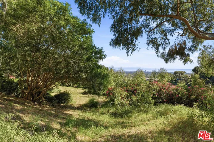 12268 Canna Road, Los Angeles, California 90049