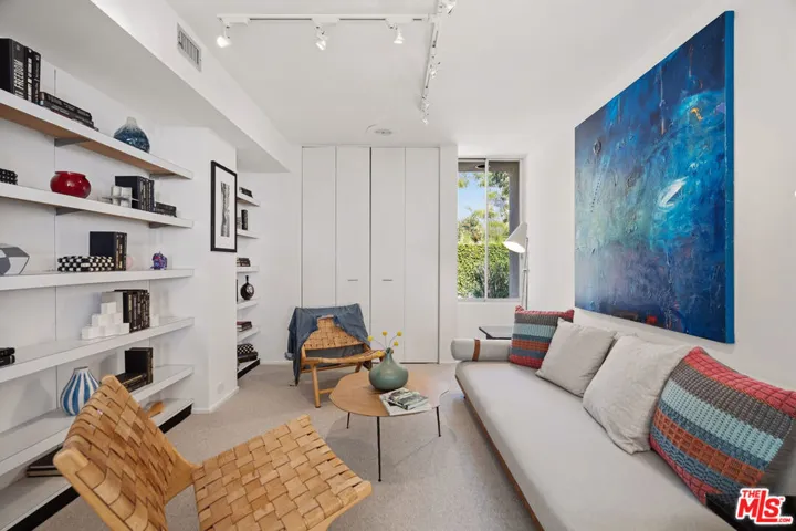 12268 Canna Road, Los Angeles, California 90049