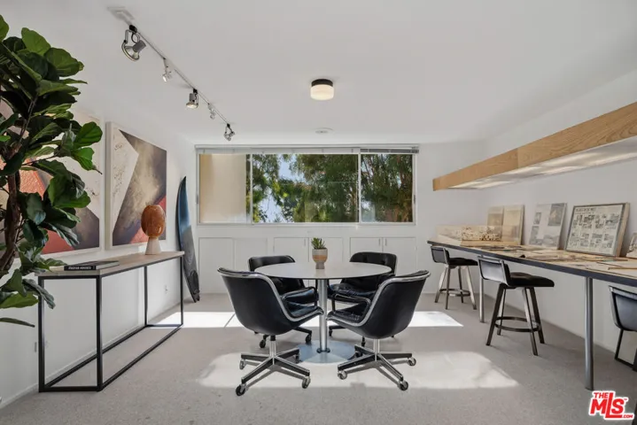 12268 Canna Road, Los Angeles, California 90049
