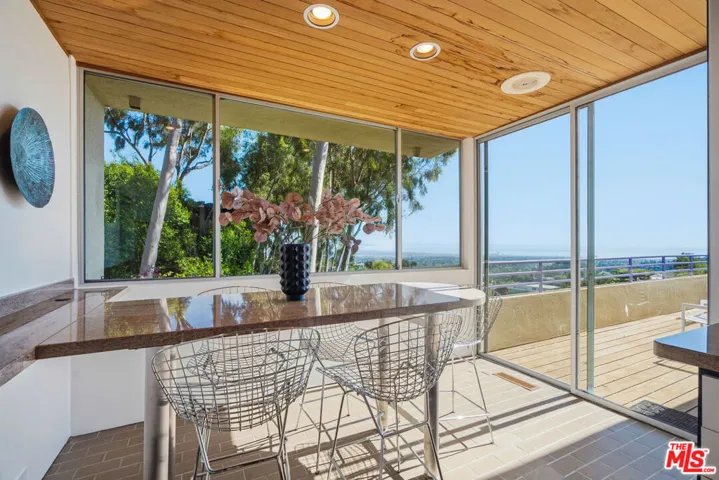 12268 Canna Road, Los Angeles, California 90049