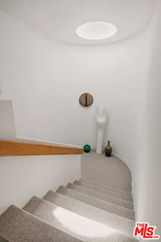 12268 Canna Road, Los Angeles, California 90049