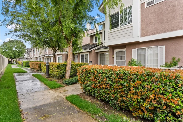66 Christamon S, Irvine, California 92620