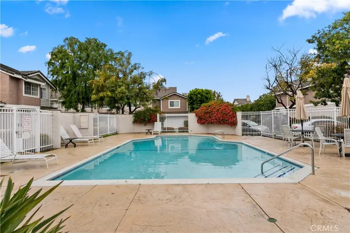 66 Christamon S, Irvine, California 92620
