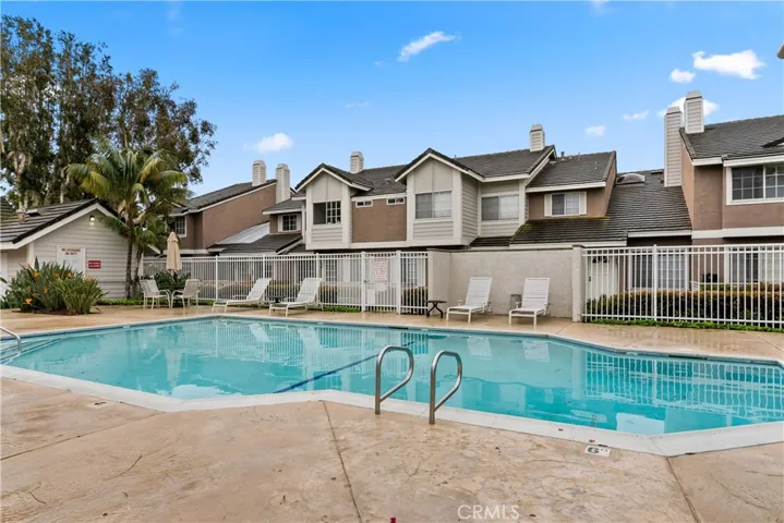 66 Christamon S, Irvine, California 92620