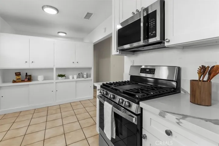 529 W Blaine Street, Riverside, California 92507