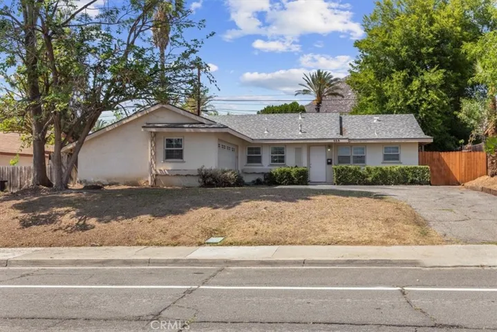 529 W Blaine Street, Riverside, California 92507