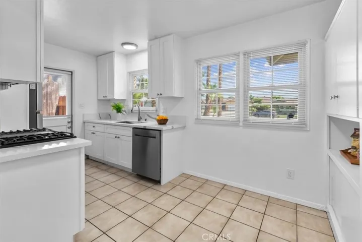 529 W Blaine Street, Riverside, California 92507