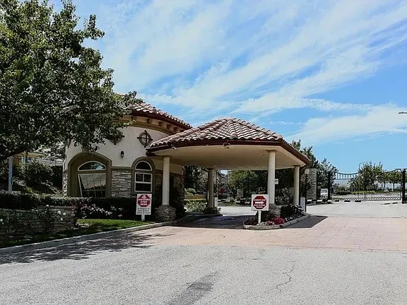11217 Ravenna, Porter Ranch, California 91326