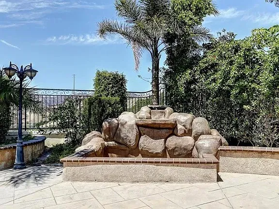 11217 Ravenna, Porter Ranch, California 91326