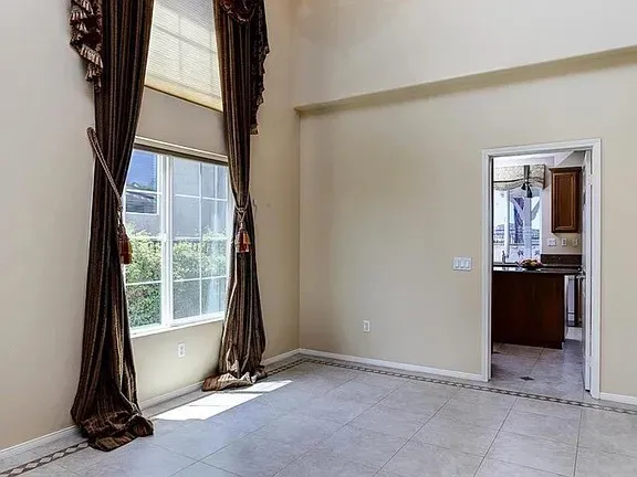 11217 Ravenna, Porter Ranch, California 91326