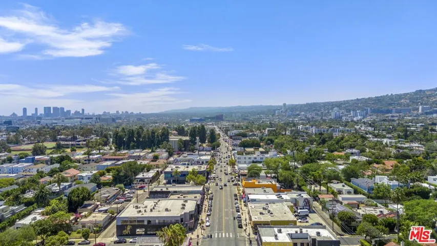 713 N Sierra Bonita Avenue, Los Angeles, California 90046