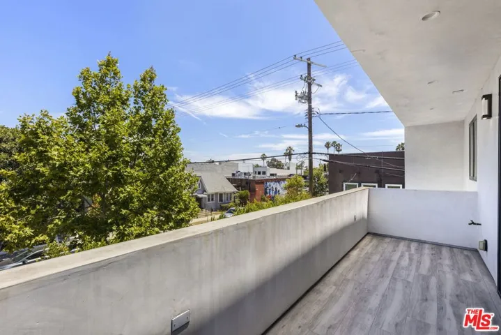 713 N Sierra Bonita Avenue, Los Angeles, California 90046