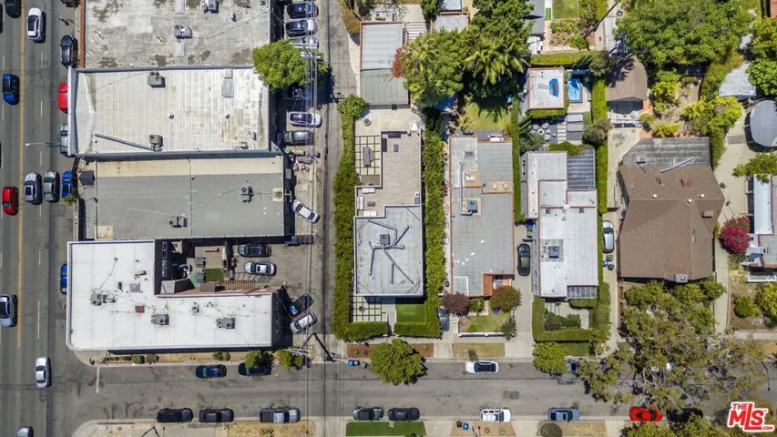 713 N Sierra Bonita Avenue, Los Angeles, California 90046