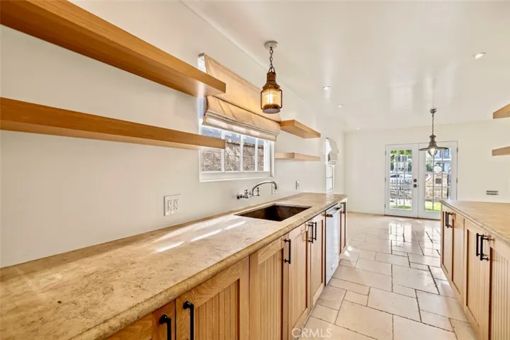 89 Rivo Alto Canal, Long Beach, California 90803