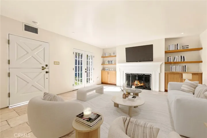 89 Rivo Alto Canal, Long Beach, California 90803
