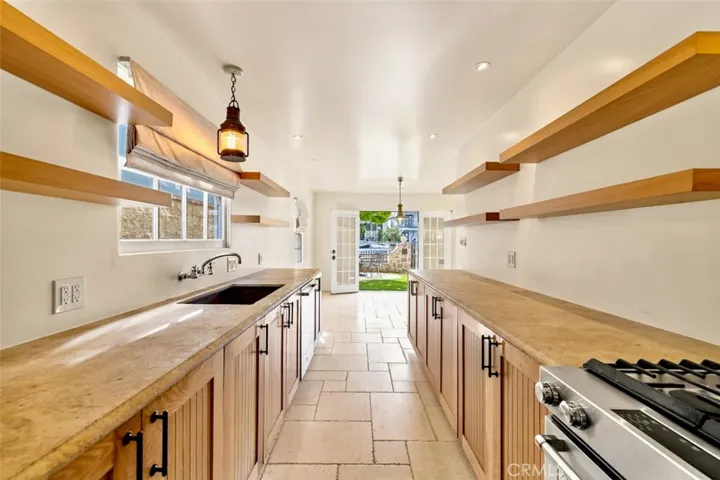 89 Rivo Alto Canal, Long Beach, California 90803
