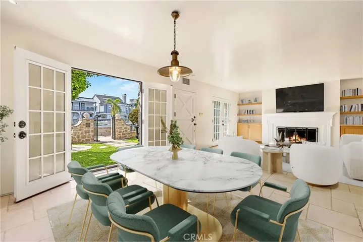 89 Rivo Alto Canal, Long Beach, California 90803