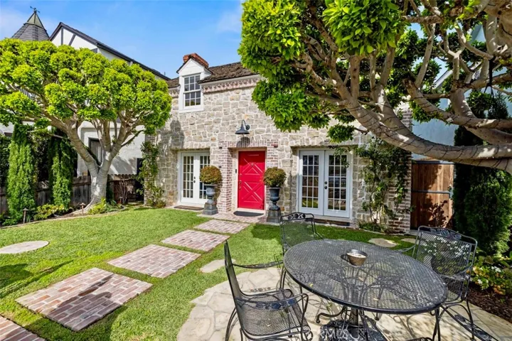 89 Rivo Alto Canal, Long Beach, California 90803