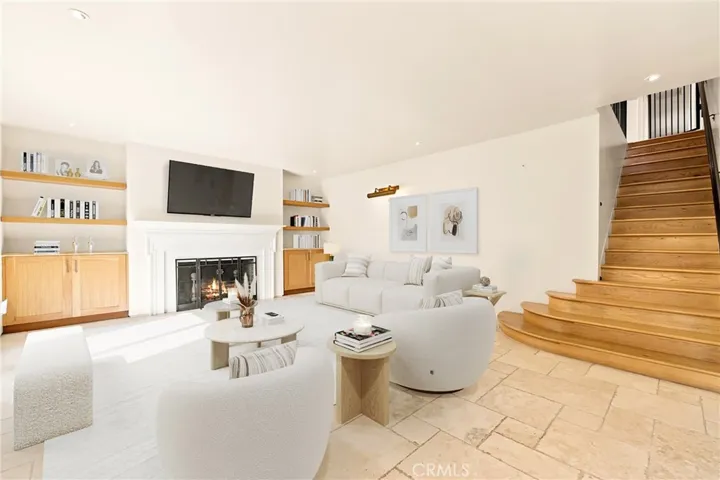 89 Rivo Alto Canal, Long Beach, California 90803