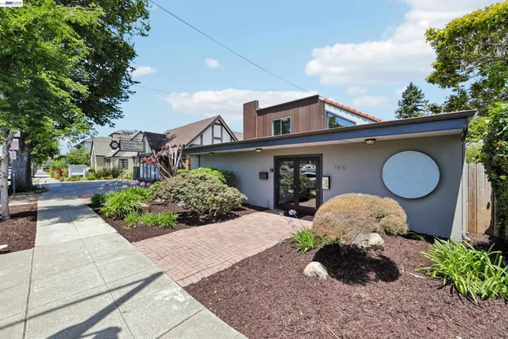 745 Buena Vista Avenue, Alameda, California 94501 — photo 4