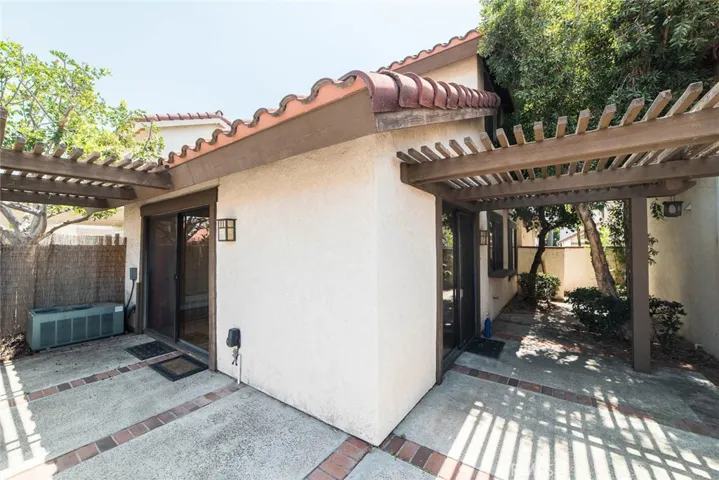 25 Filare, Irvine, California 92620