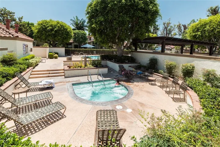 25 Filare, Irvine, California 92620
