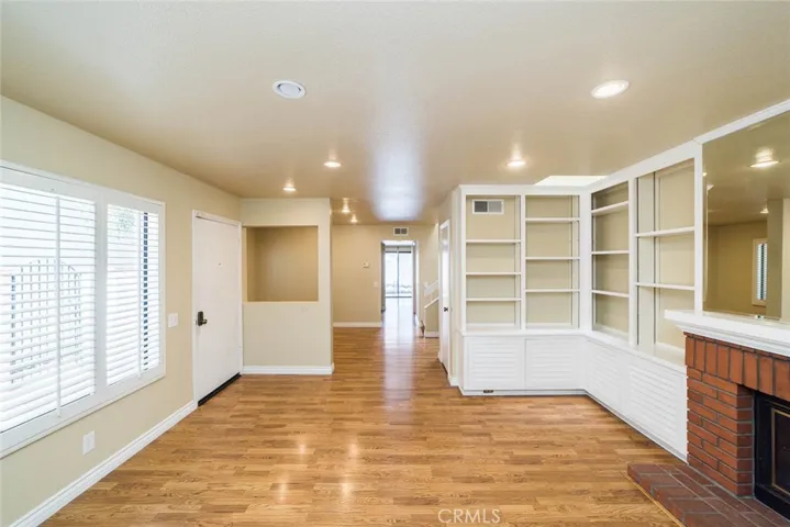 25 Filare, Irvine, California 92620