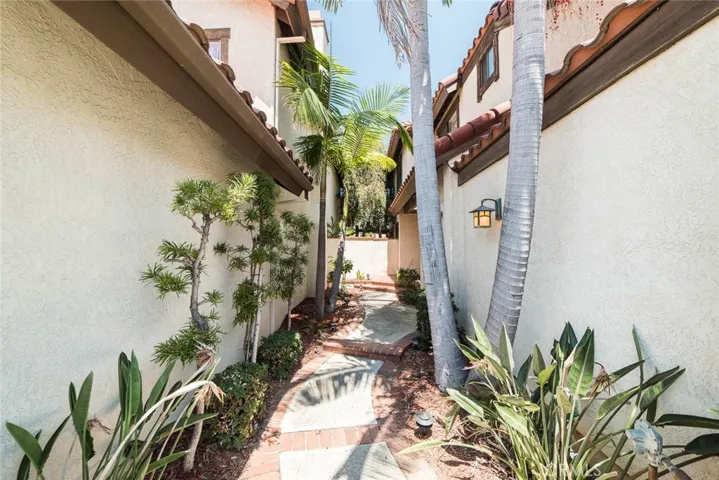 25 Filare, Irvine, California 92620