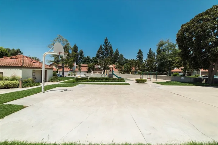 25 Filare, Irvine, California 92620