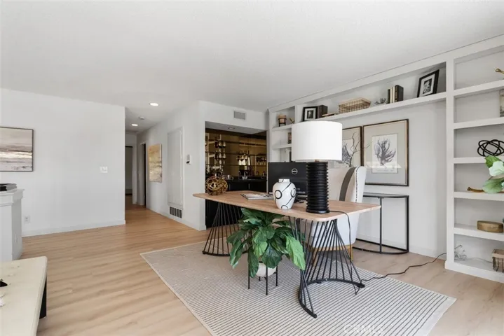26 Coventry, Newport Beach, California 92660