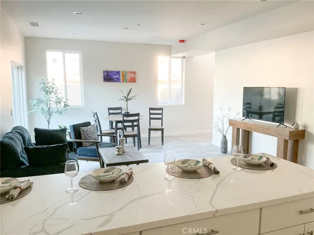 33040 Rancho Vista Drive, Cathedral City, California 92234