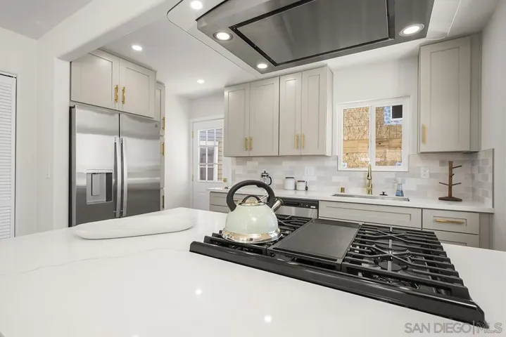 2249 Conifer, San Diego, California 92154