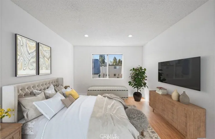 18530 Hatteras 333, Los Angeles, California 91356