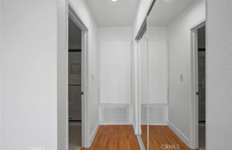 18530 Hatteras 333, Los Angeles, California 91356