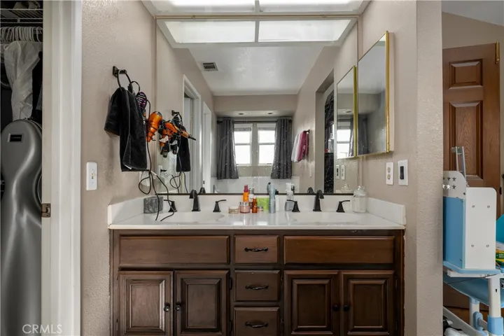 Primary Powder Room