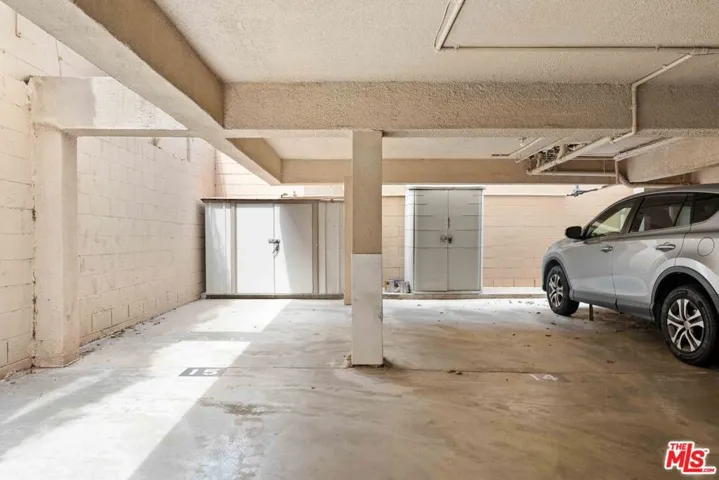 933 11th Street 21, Santa Monica, California 90403