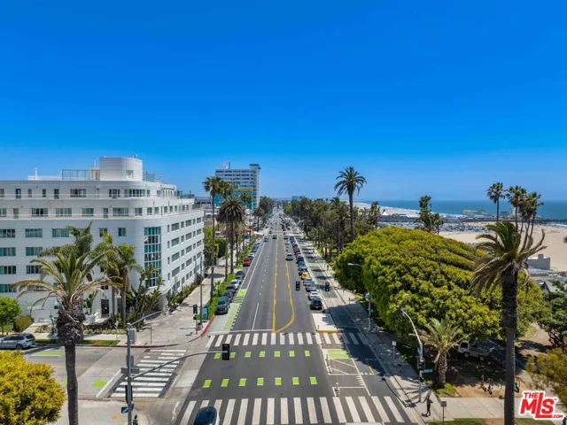 933 11th Street 21, Santa Monica, California 90403